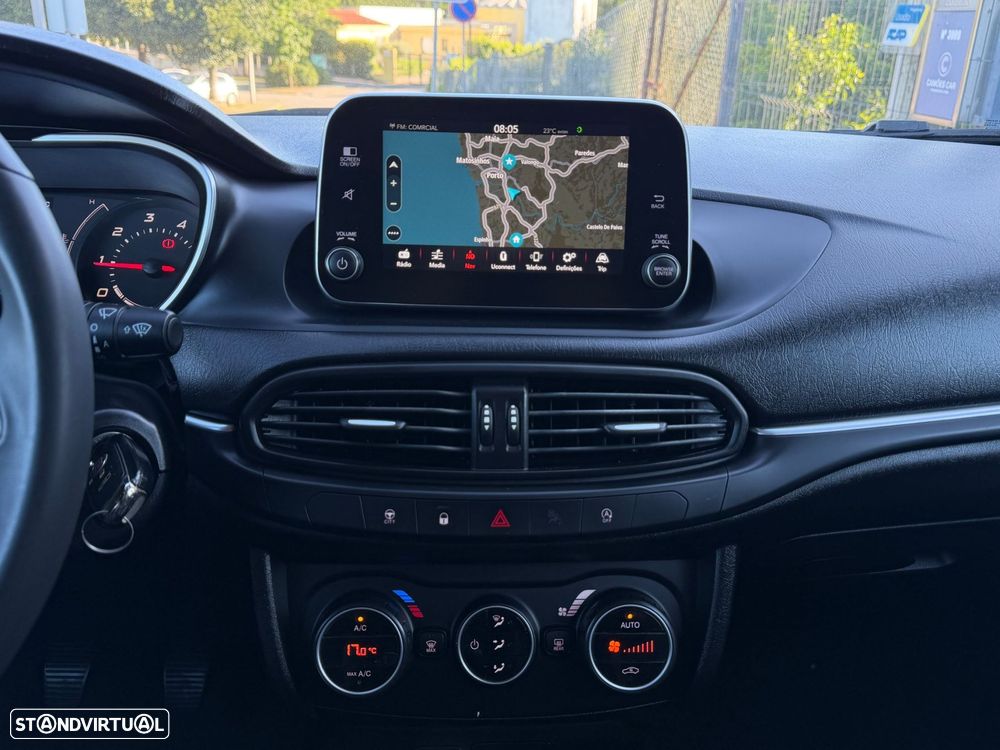 Fiat Tipo Station Wagon 1.3 M-Jet Lounge - 22
