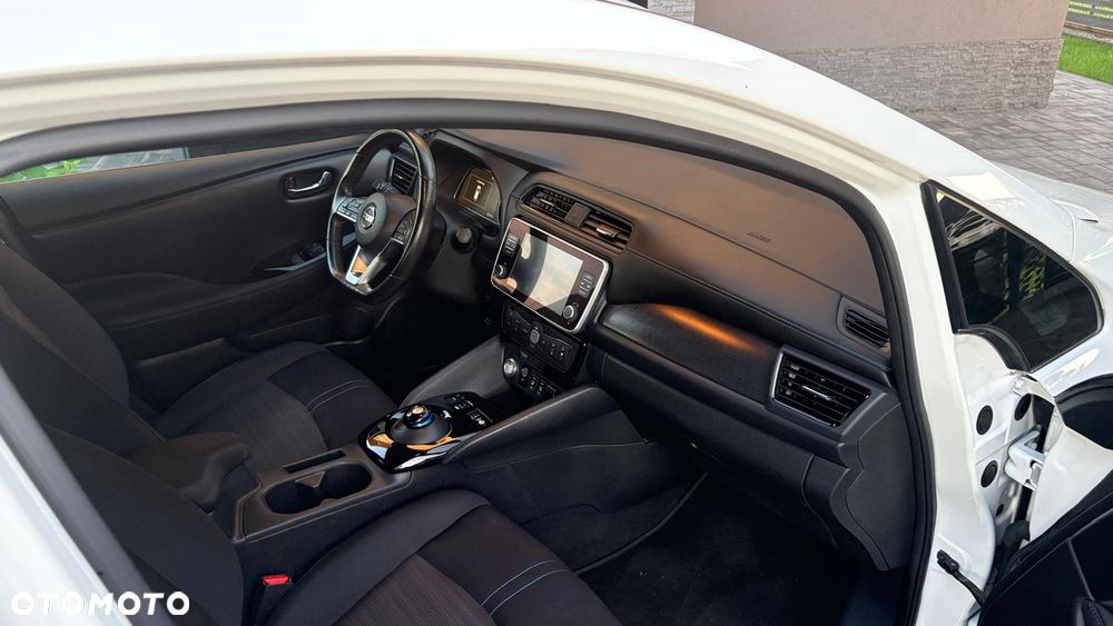 Nissan Leaf 40 kWh N-Connecta - 20