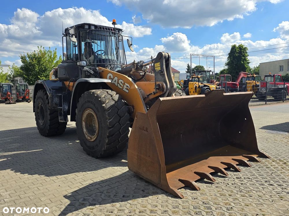 Case 921G - 9