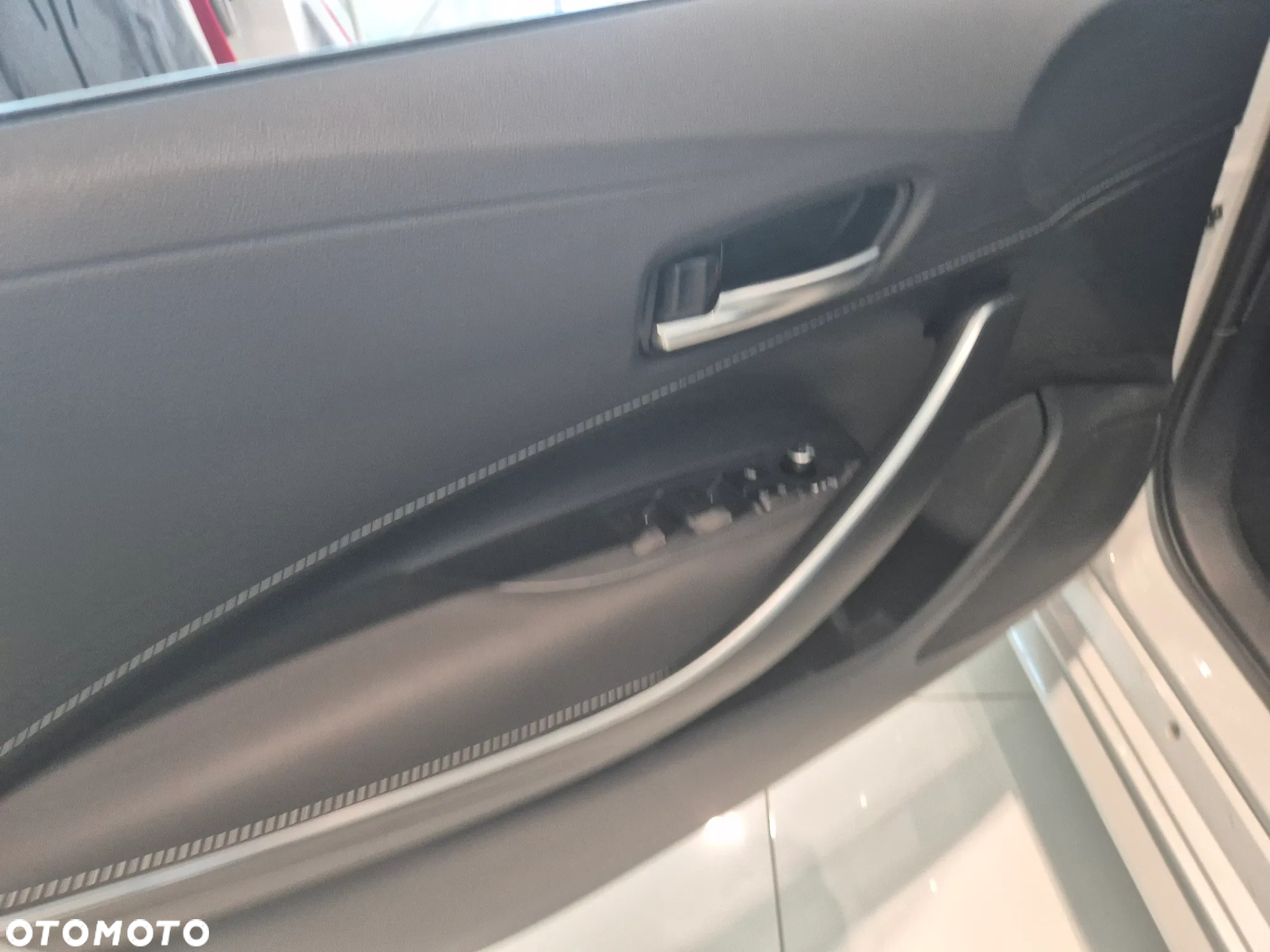 Suzuki Swace 1.8 Hybrid Elegance CVT - 10