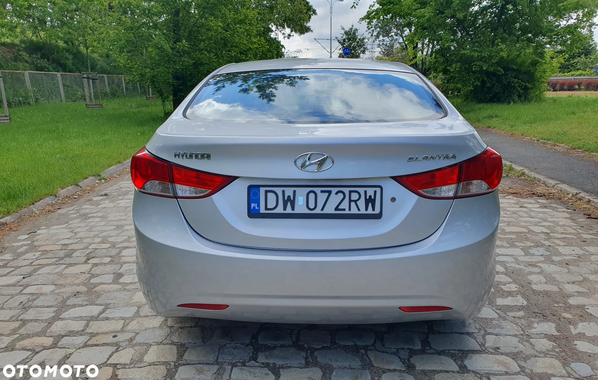 Hyundai Elantra 1.6 Classic + - 6