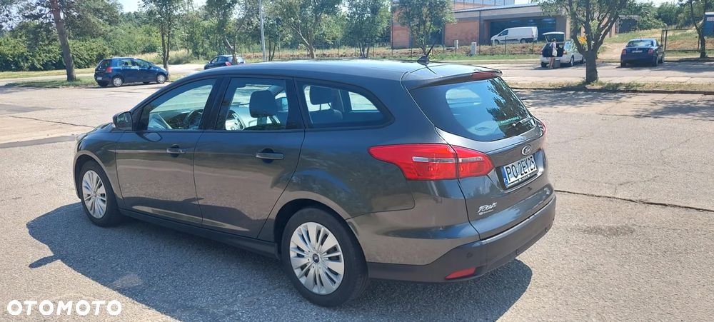 Ford Focus 1.6 Trend Sport - 4