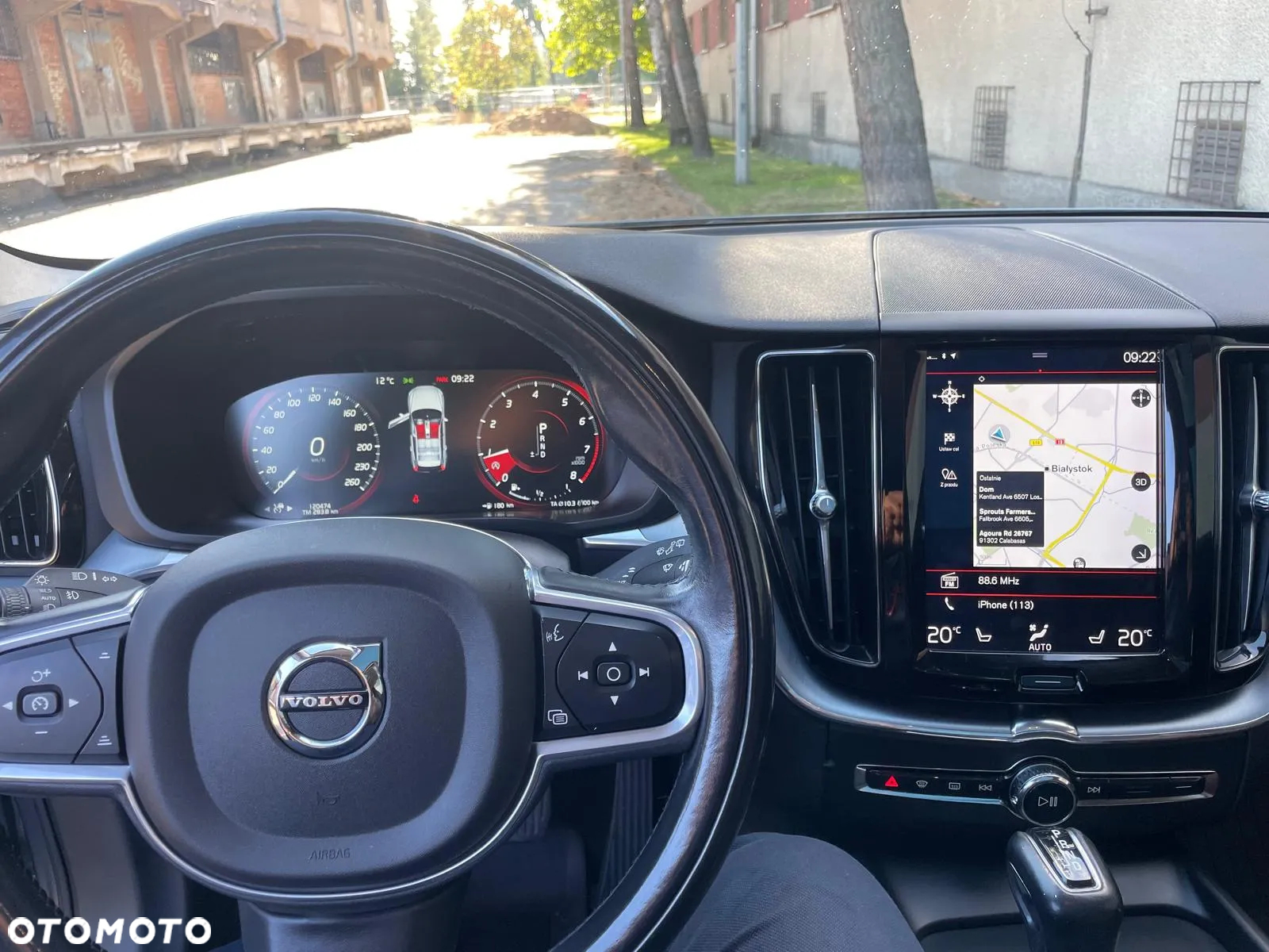 Volvo XC 60 T6 AWD Momentum - 28
