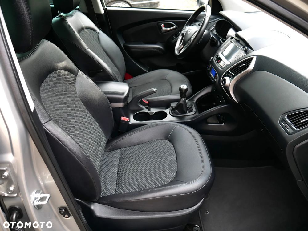 Hyundai ix35 2.0 Premium 2WD - 21