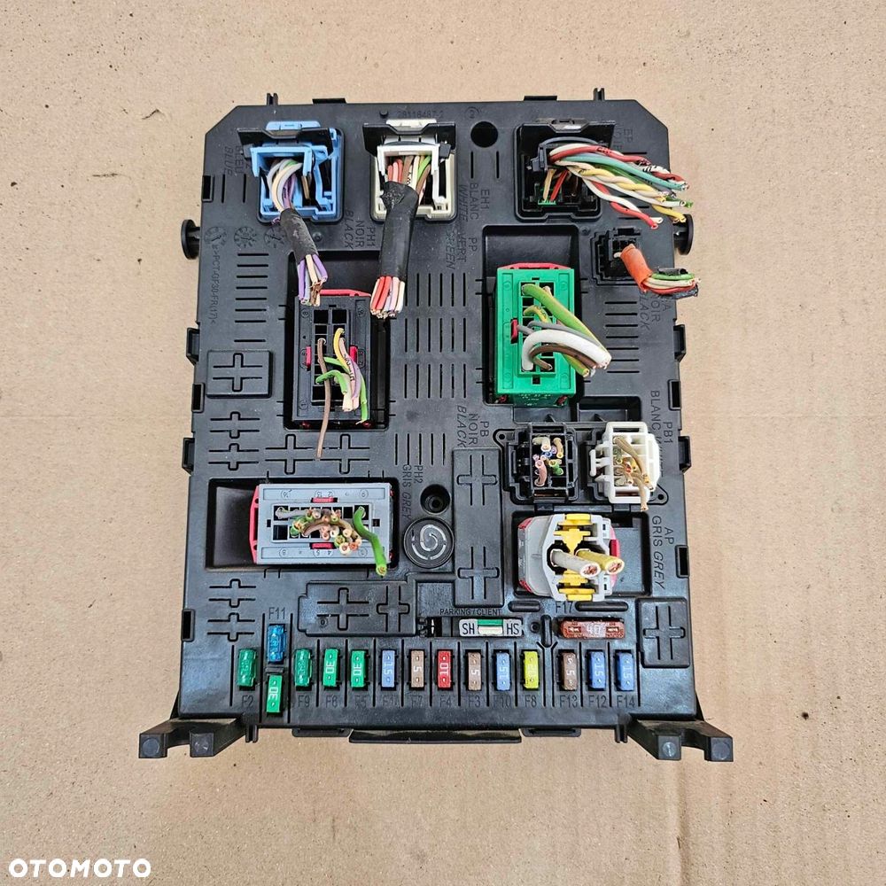 peugeot partner ii berlingo iii skrzynka moduł sterownik bezpieczników bsi - 1