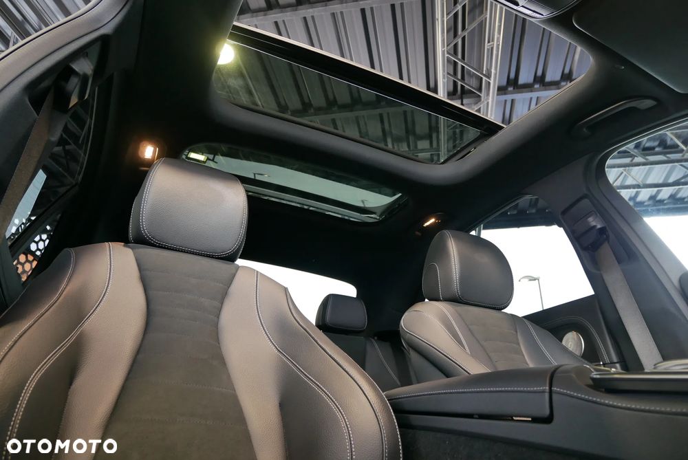Mercedes-Benz Klasa E 220 d 4Matic 9G-TRONIC AMG Line - 27