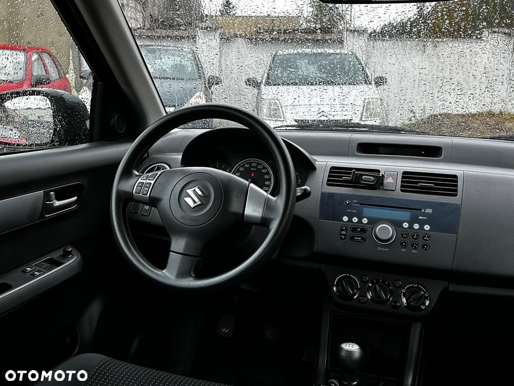 Suzuki Swift - 10