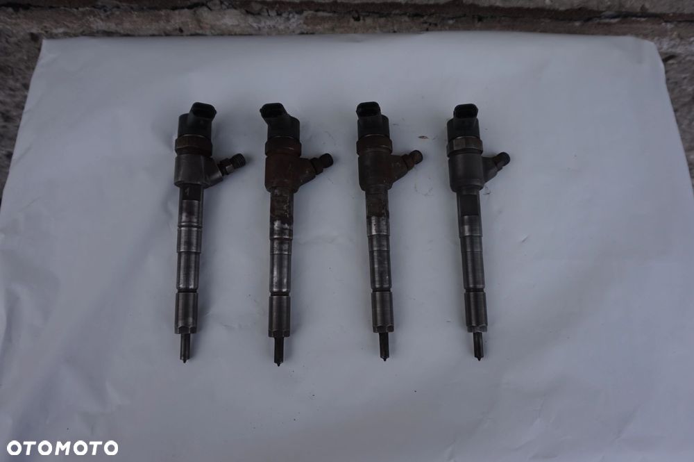 WTRYSK 1.3 CDTI OPEL ASTRA CORSA COMBO FIAT DOBLO 0445110083 - 1