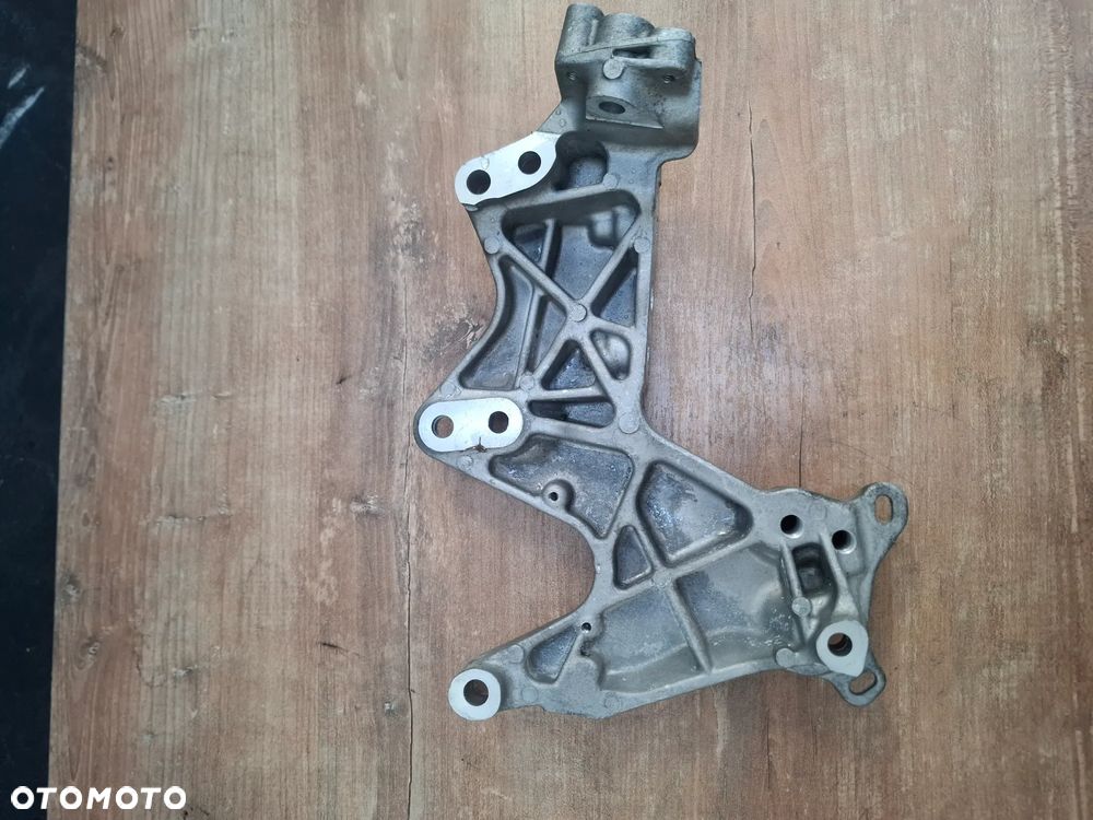 Renault 1,6 DCI łapa silnika 112318640R - 2