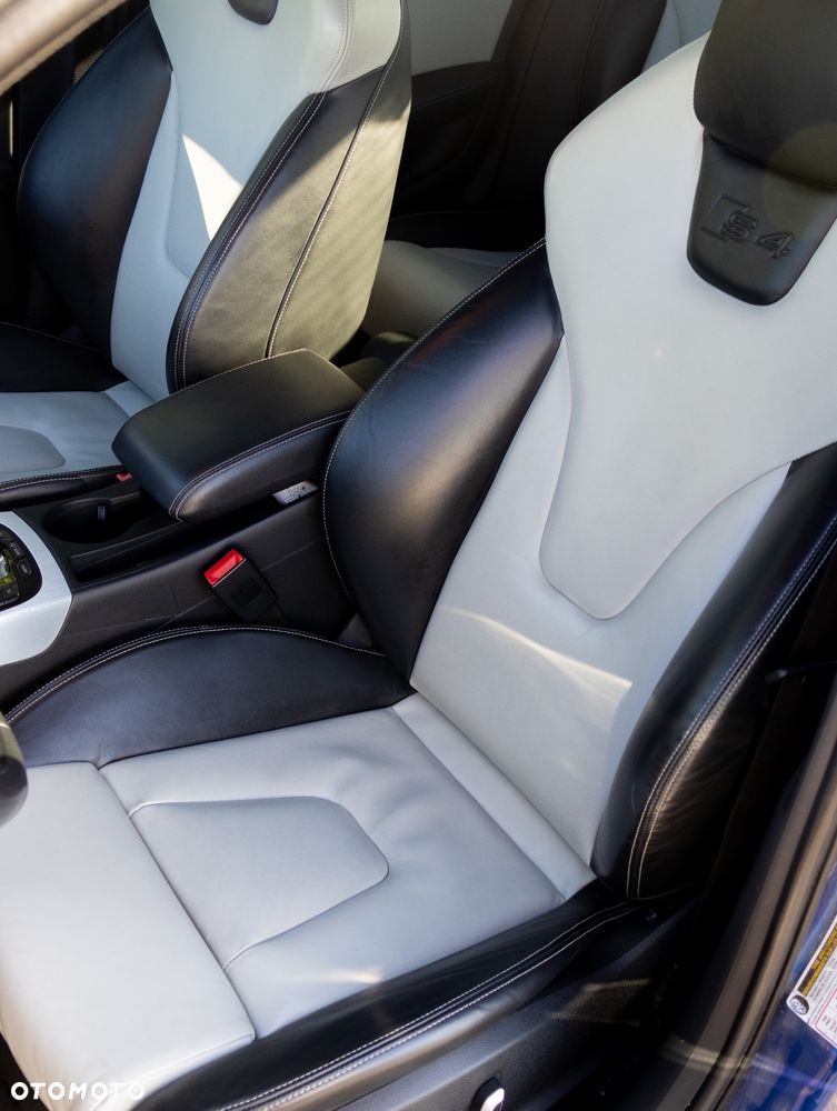 Audi S4 Limousine - 29