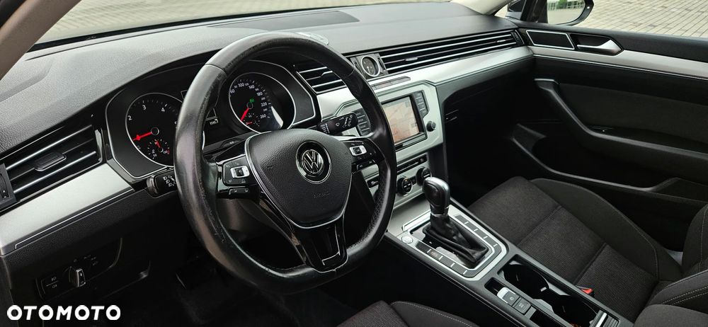 Volkswagen Passat 2.0 TDI SCR Highline DSG - 6