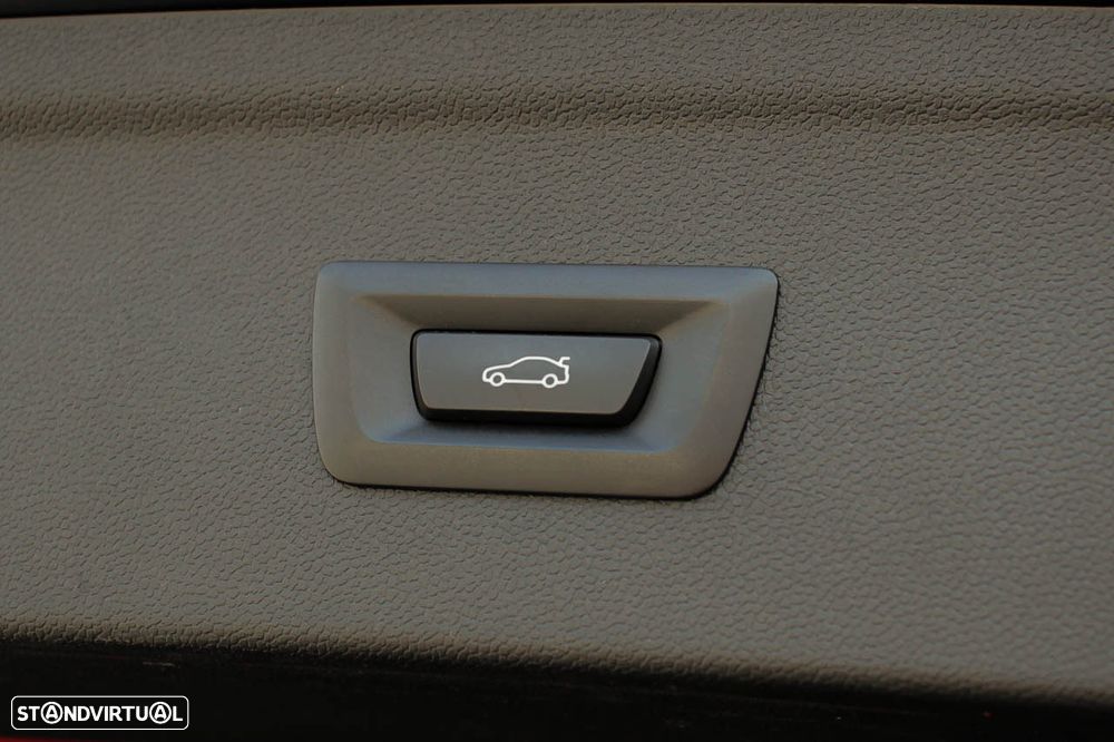 BMW iX xDrive40 - 11