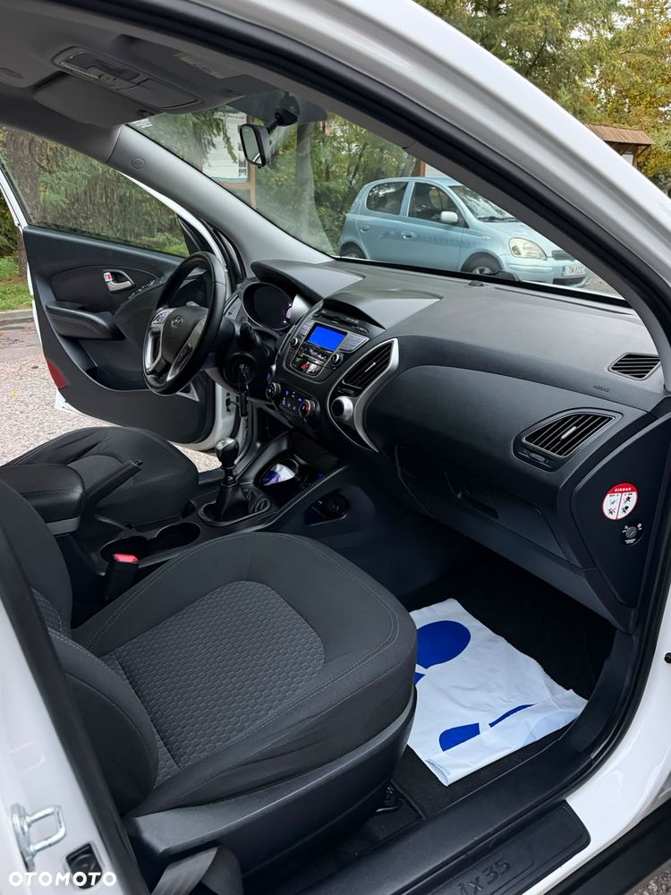 Hyundai ix35 - 23