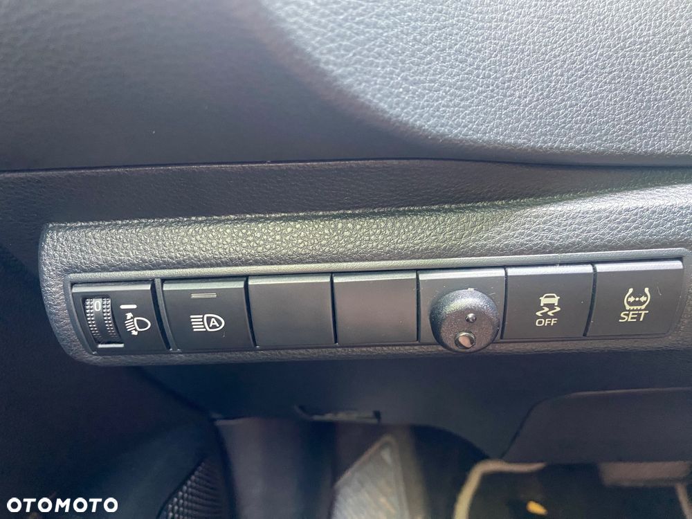 Toyota Corolla 1.8 Hybrid Comfort - 11