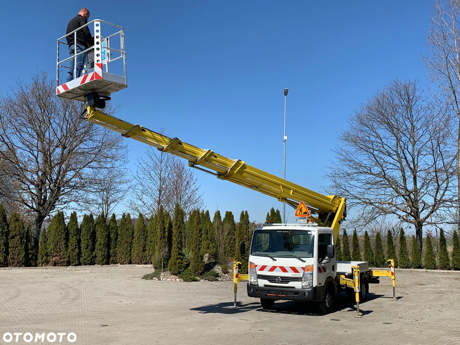 Nissan NISSAN CABSTAR 4x2 EURO6 PODNOŚNIK KOSZOWY - 18