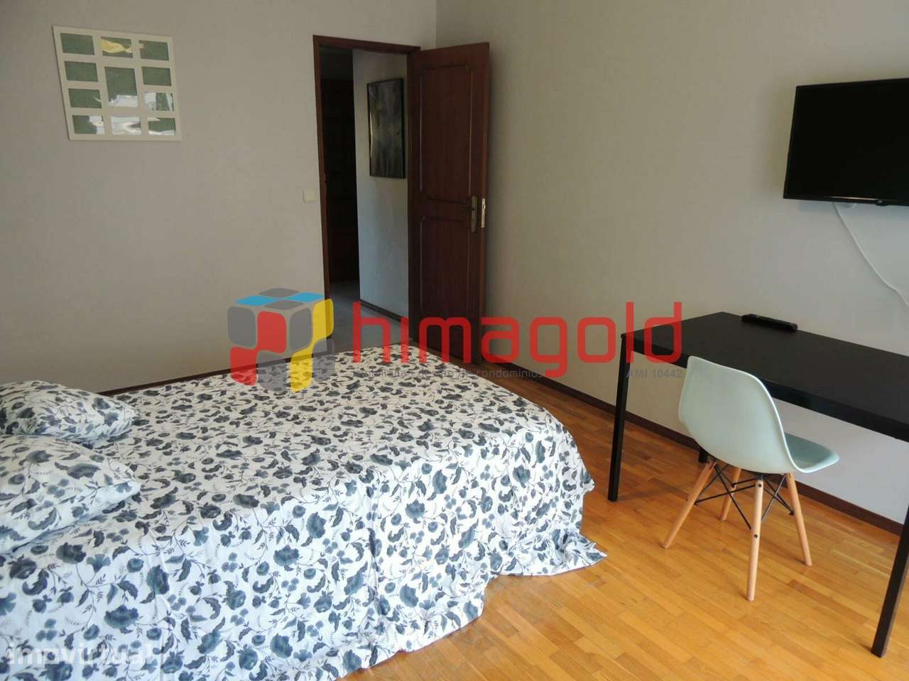 Quarto Estudantes na Rua Miguel Torga, Leiria - Grande imagem: 3/23