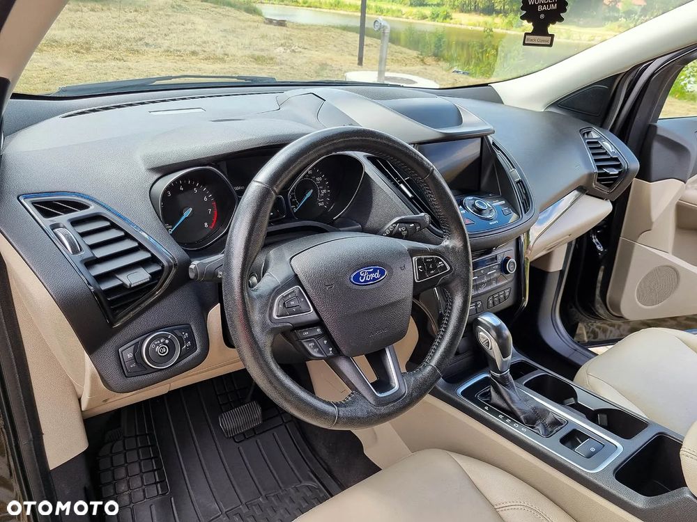 Ford Escape 2.0 EcoBoost AWD Titanium - 10