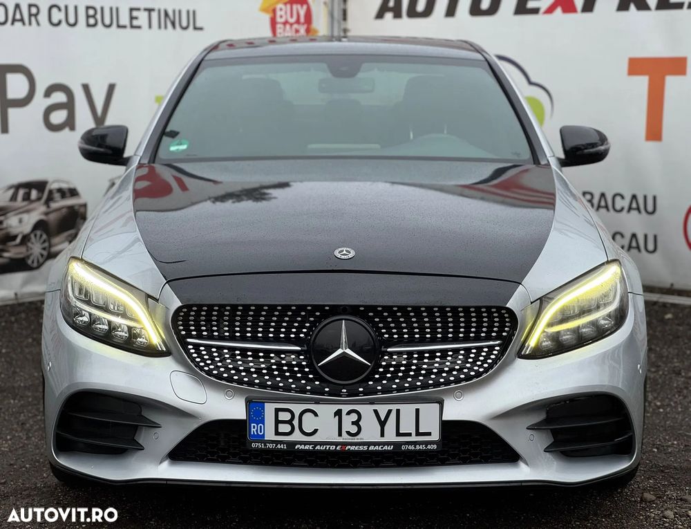 Mercedes-Benz C - 12