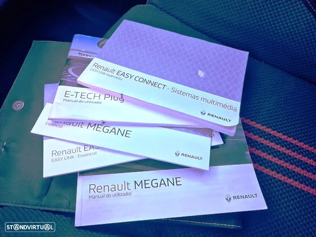 Renault Mégane Sport Tourer 1.6 E-Tech Plug-In Hybrid R.S. Line - 25