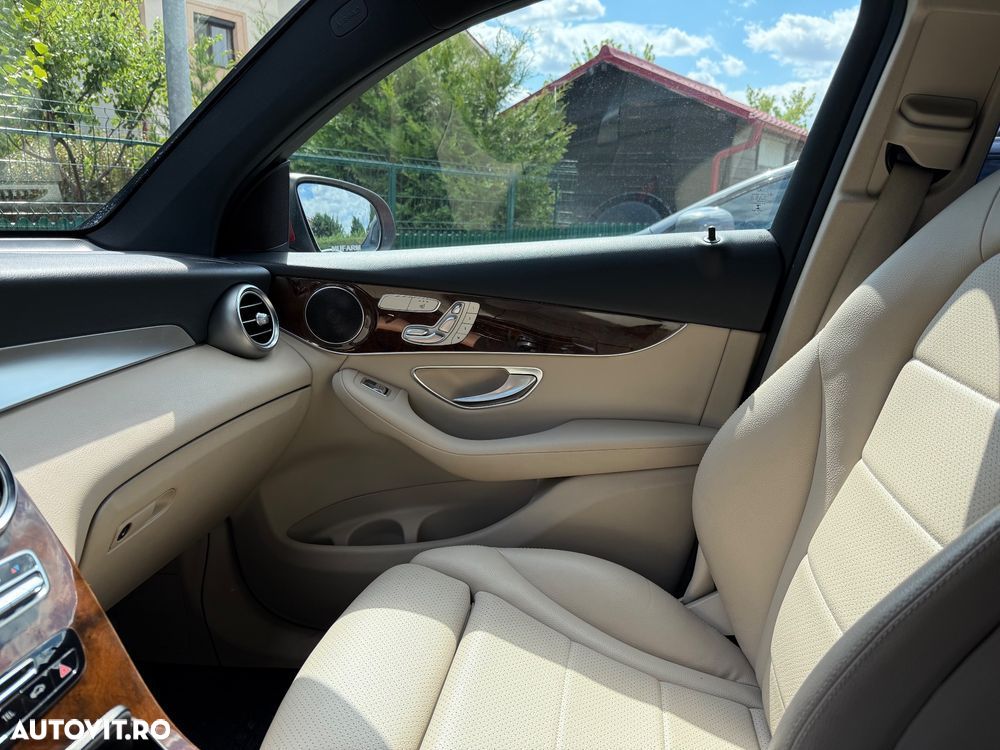 Mercedes-Benz GLC Coupe 250 4MATIC - 9