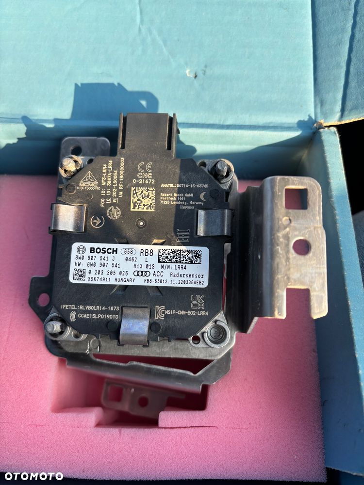 Audi A4 A5 B9 R radar czujnik ACC prawy 8W0907541F - 3