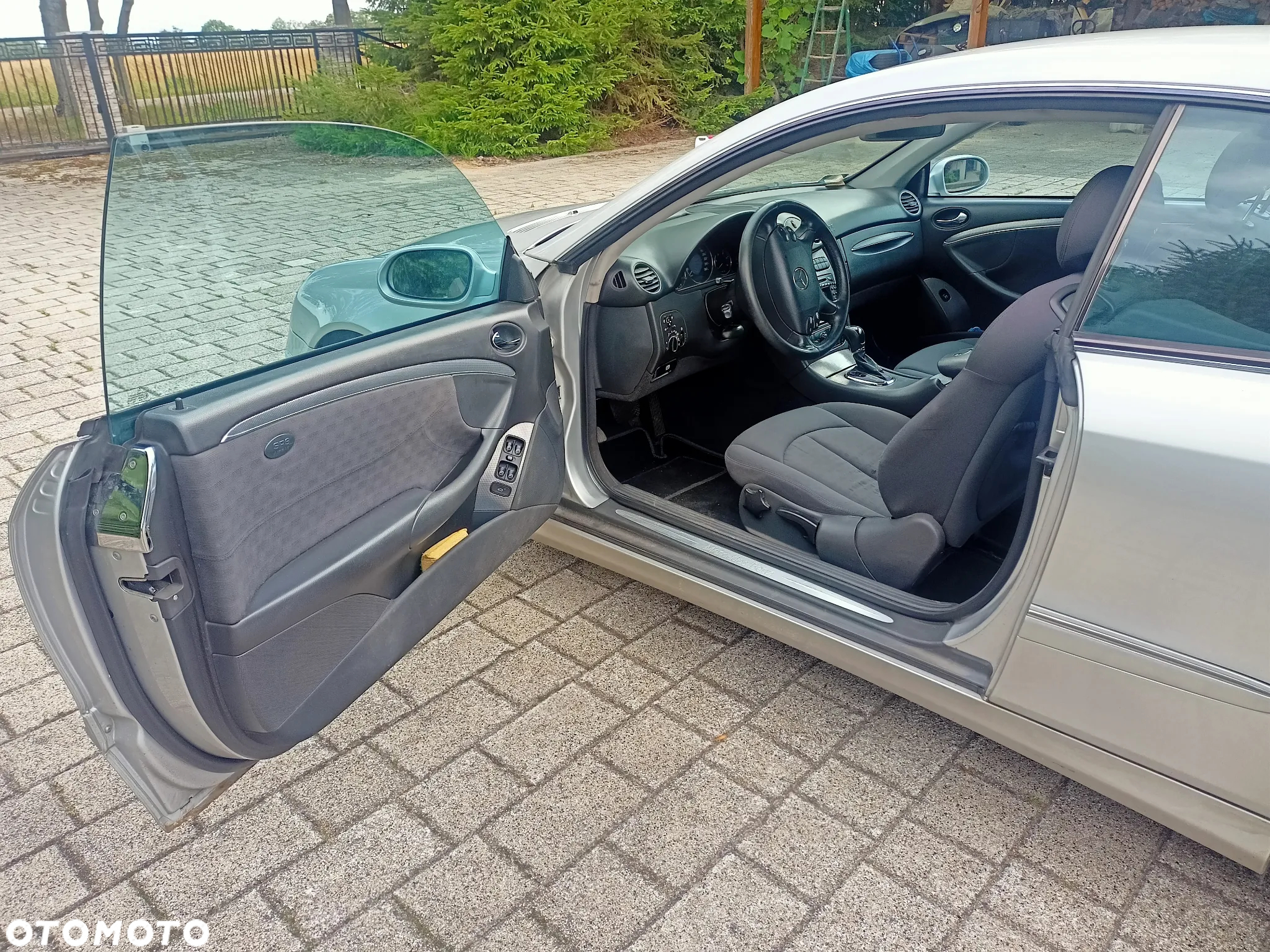 Mercedes-Benz CLK - 14