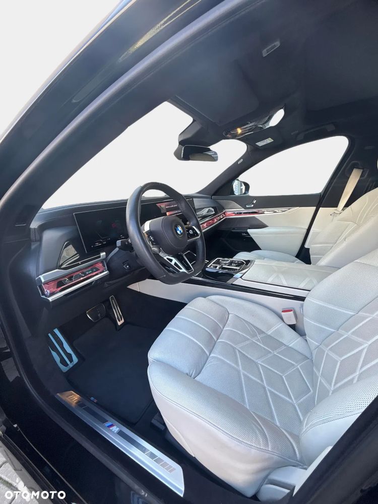 BMW Seria 7 740d xDrive - 12