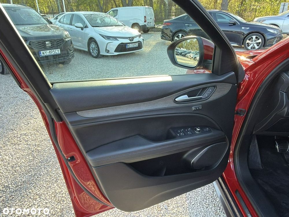 Alfa Romeo Stelvio 2.0 Turbo TI Q4 - 13