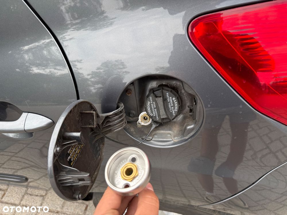 Kia Venga 1.4 L - 21