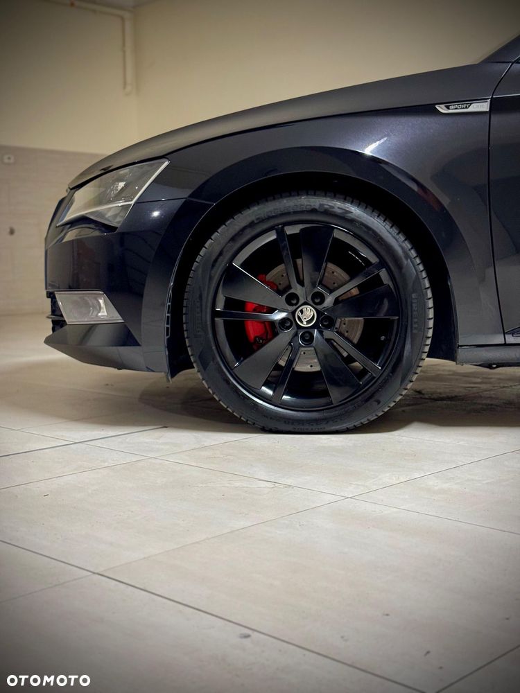 Skoda Superb 2.0 TDI 4x4 Sportline DSG - 10