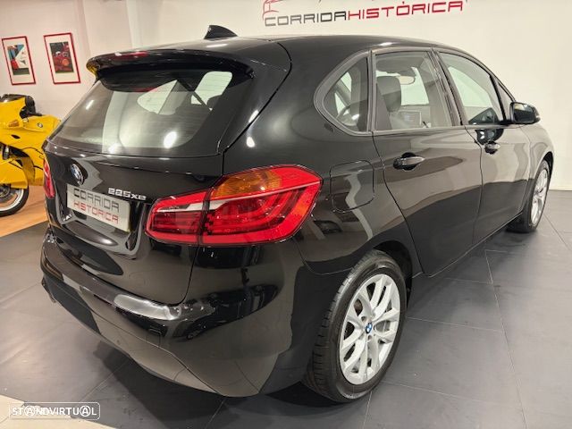 BMW 225xe Active Tourer Line Sport - 52