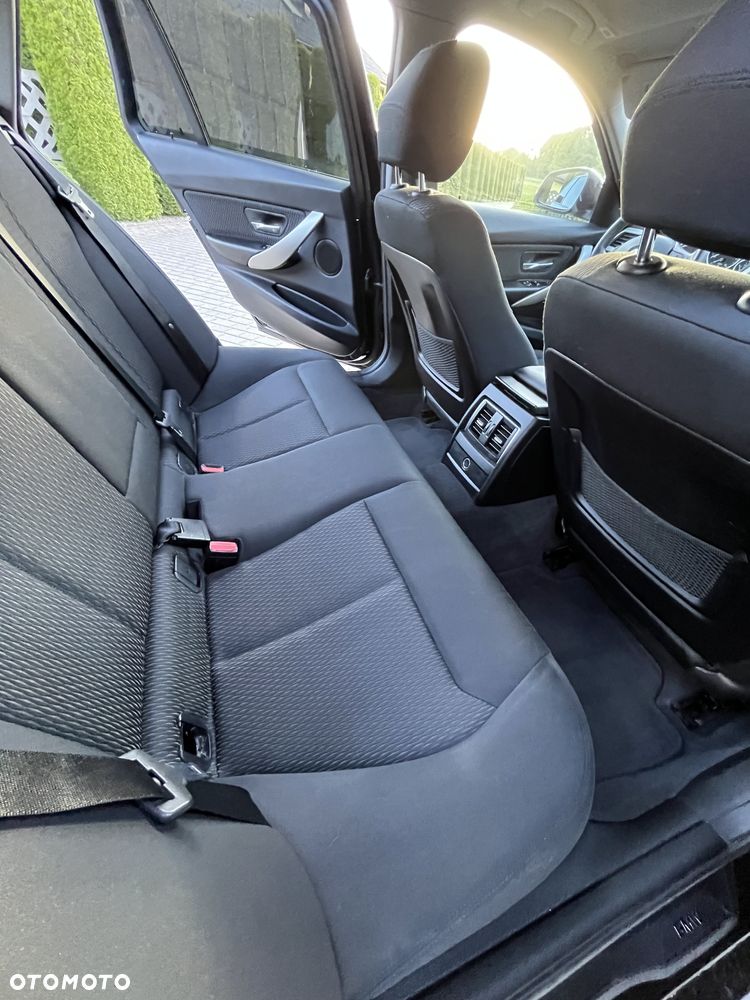 BMW Seria 3 318i Edition Luxury Line Purity - 21