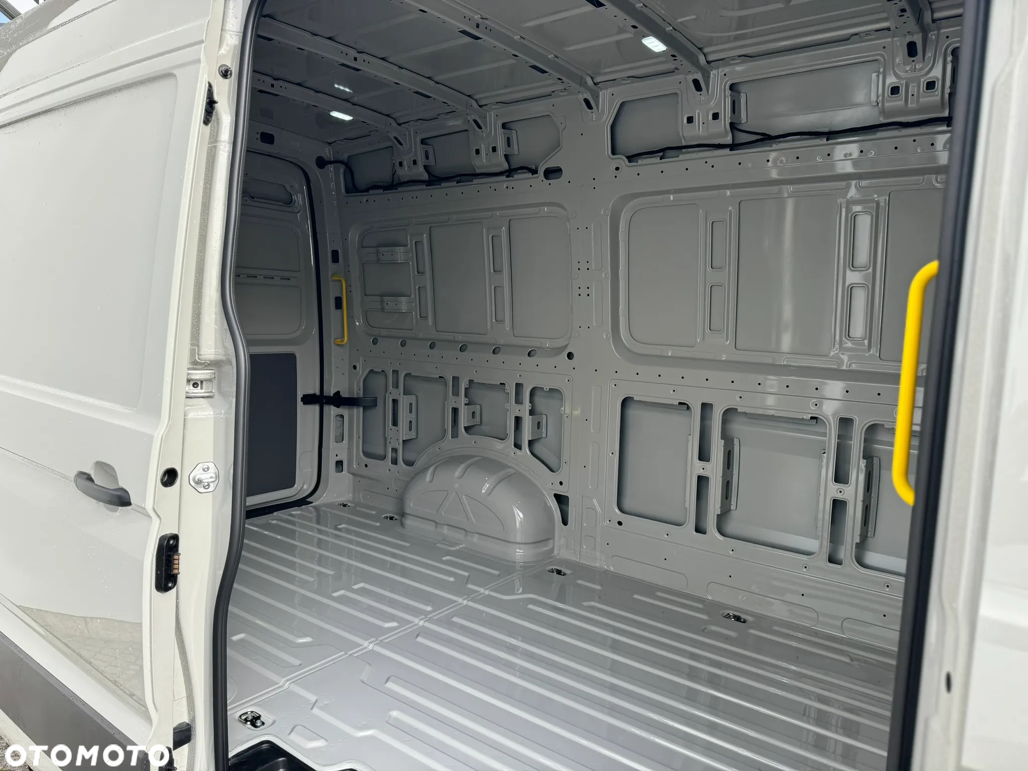Volkswagen Crafter Furgon - 8