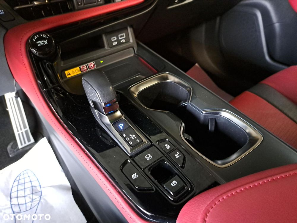 Lexus NX 350h F Sport AWD - 28