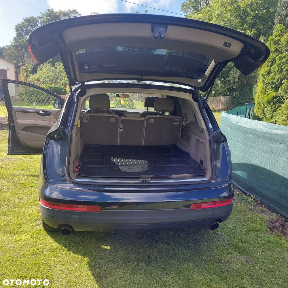 Audi Q7 - 7