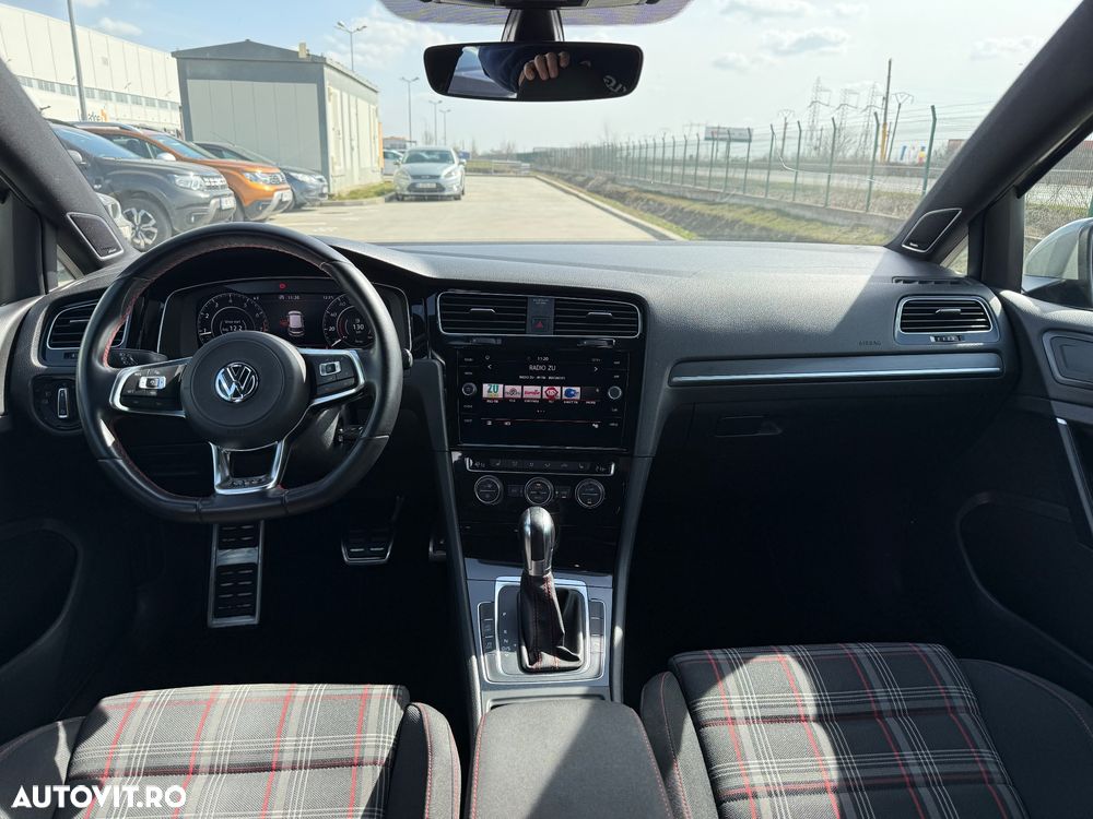 Volkswagen Golf 2.0 TSI OPF DSG GTI - 8