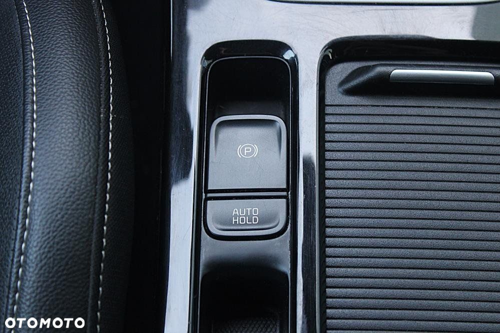 Kia XCeed - 19