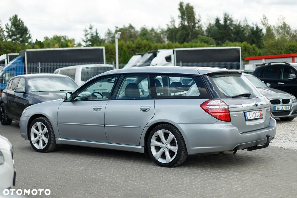 Subaru Legacy Kombi 3.0R Automatik - 15