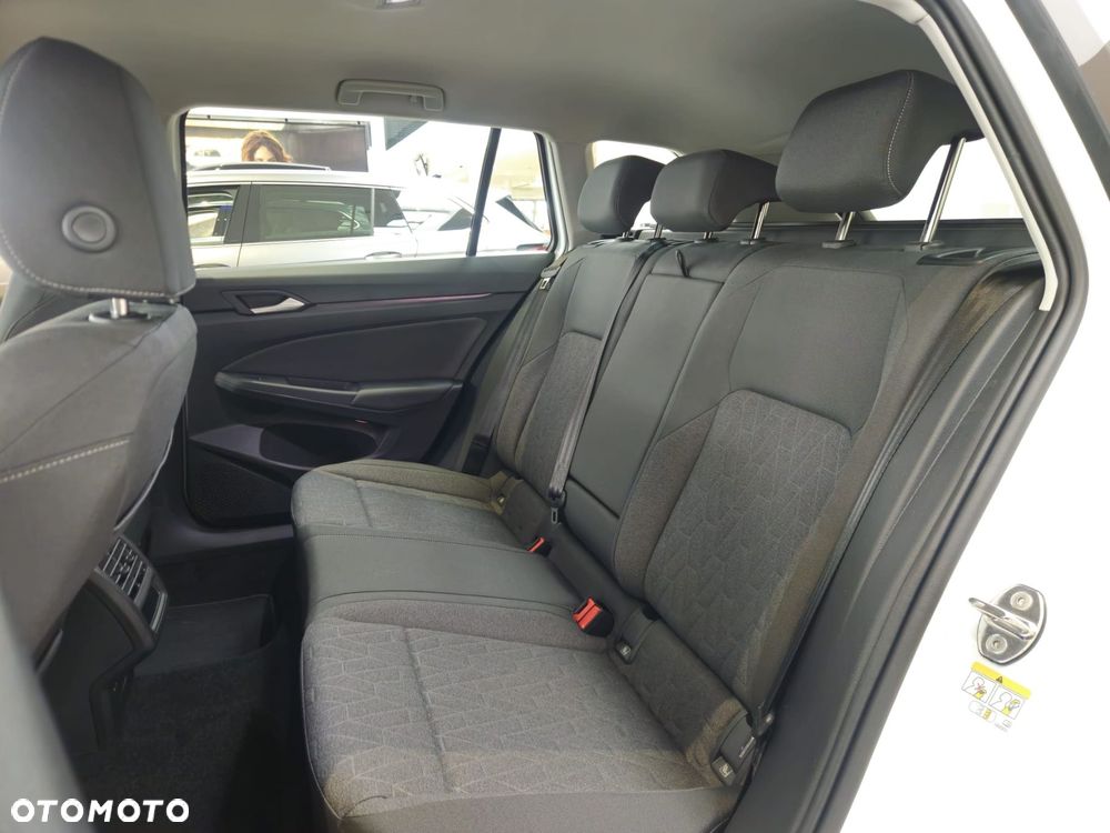 Volkswagen Golf Variant - 23