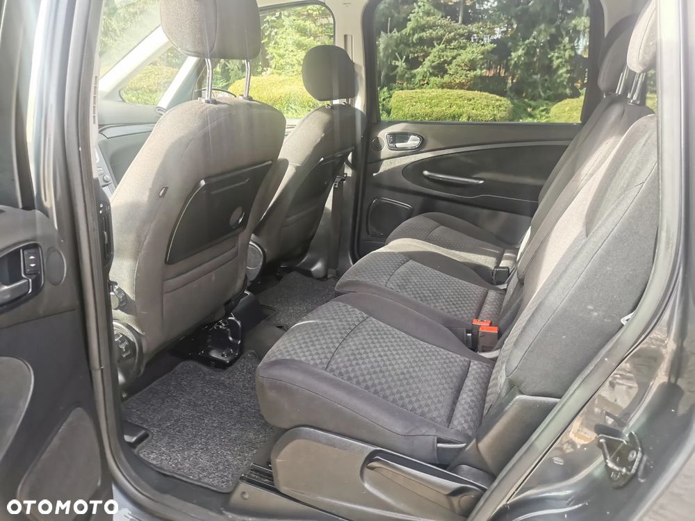 Ford Galaxy 2.0 TDCi DPF Ghia - 10