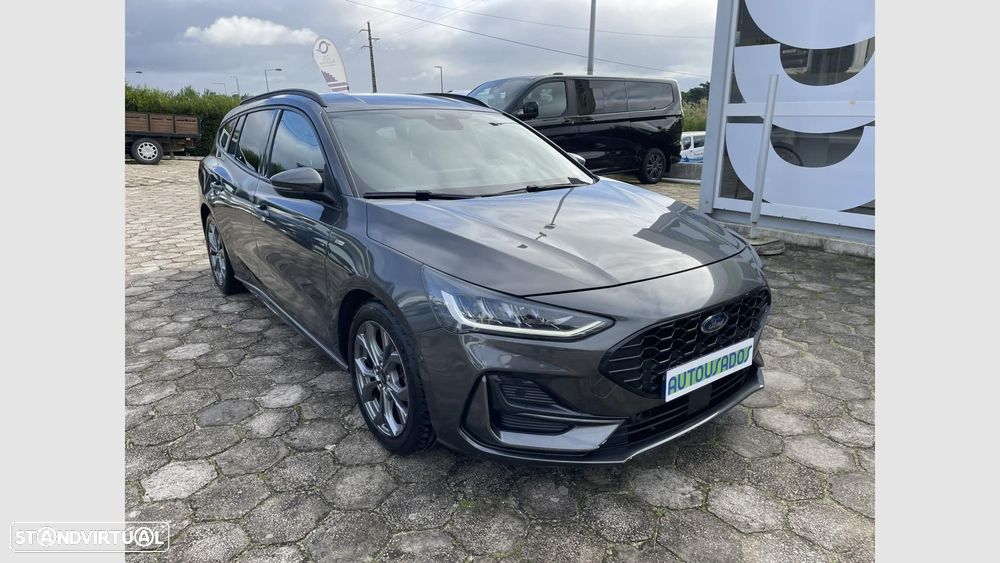 Ford Focus SW 1.0 EcoBoost MHEV ST-Line X - 4