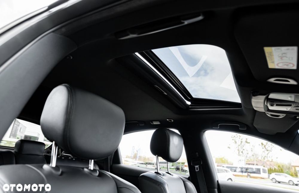 Infiniti QX70 3.0d S - 29