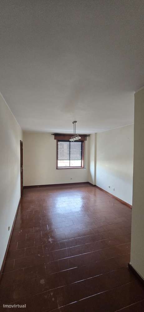 Excelente apartamento, Boa exposição solar e localização - Grande imagem: 3/12