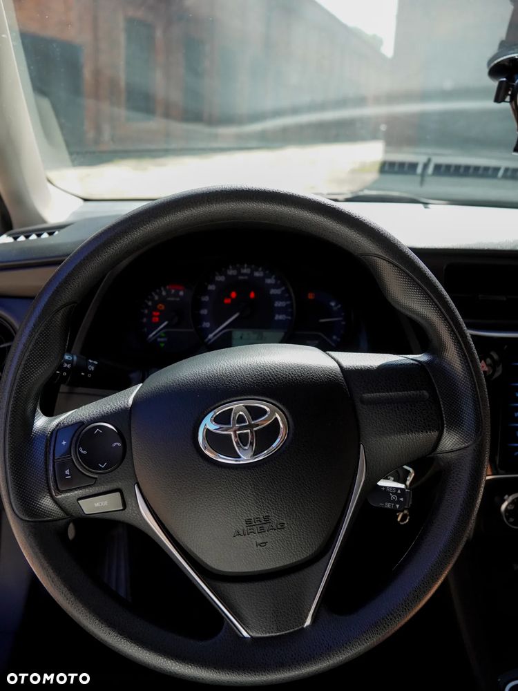 Toyota Corolla 1.6 Active - 16