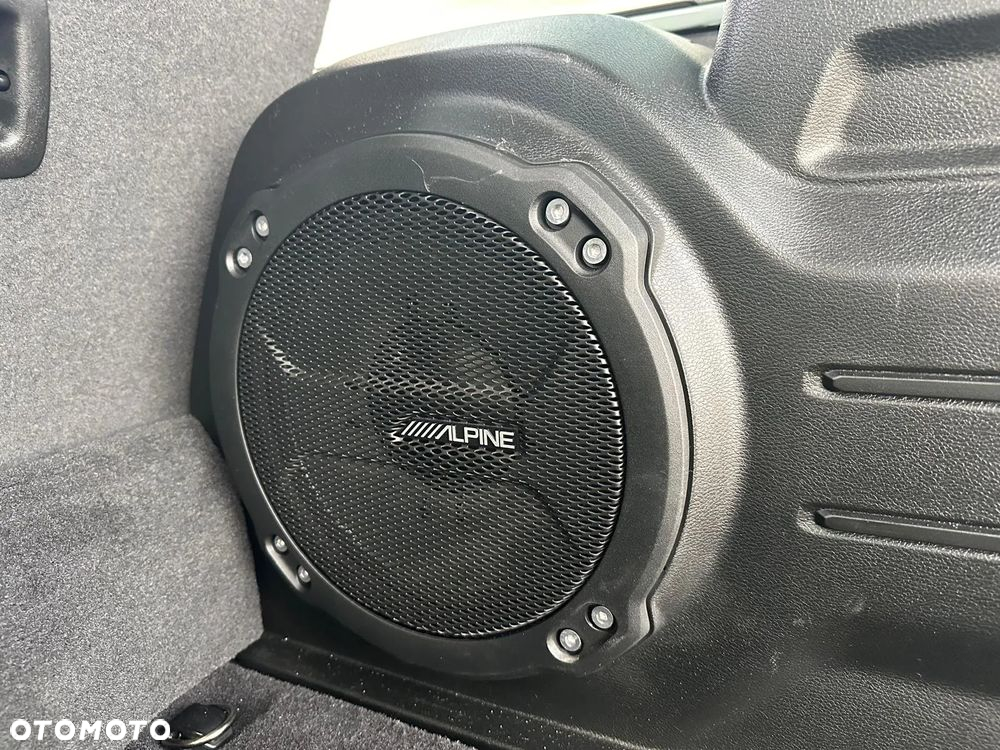 Jeep Wrangler - 13