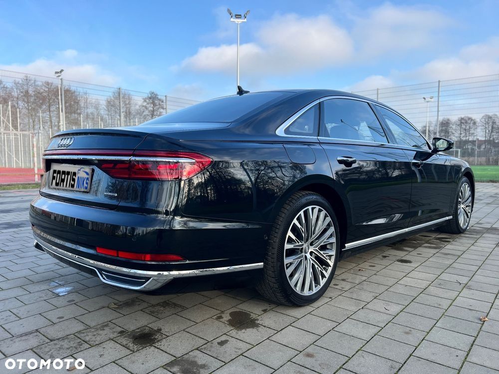 Audi A8 - 7
