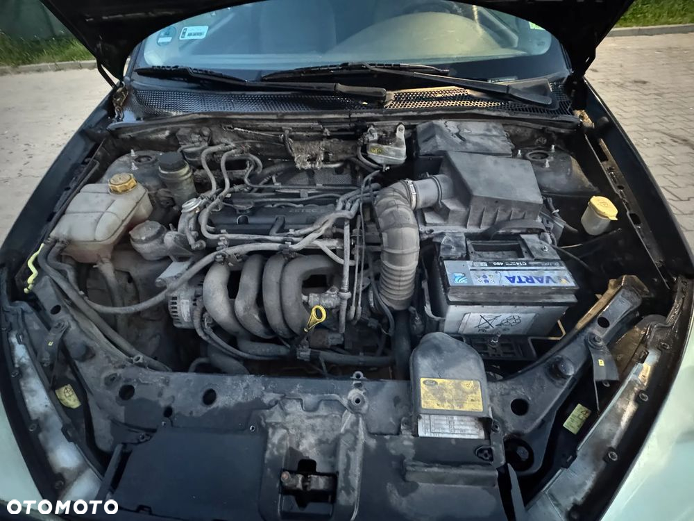 Ford Focus 1.6 16V Ambiente - 8