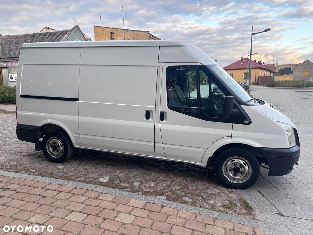 Ford Transit - 11