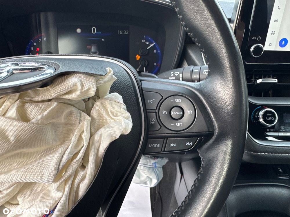 Toyota Corolla 2.0 Hybrid Comfort - 33