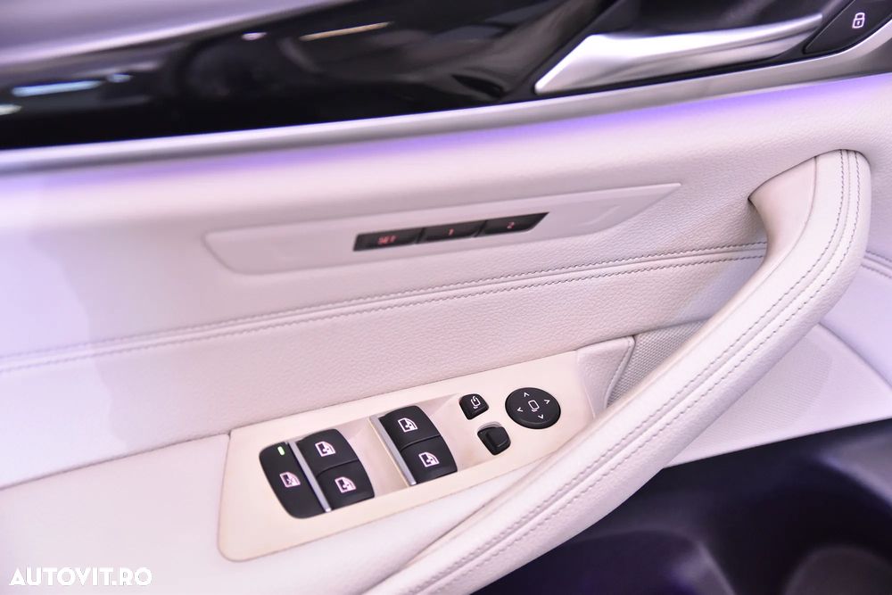 BMW Seria 5 520i Aut. - 14